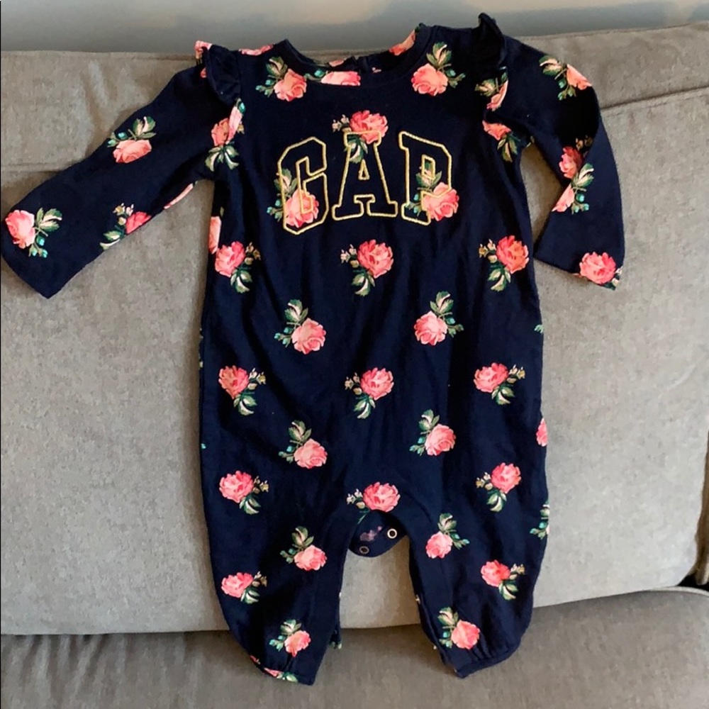 Gap navy floral romper 6-12 months